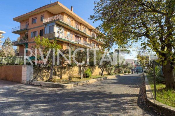 appartamento in vendita a Roma in zona Portuense