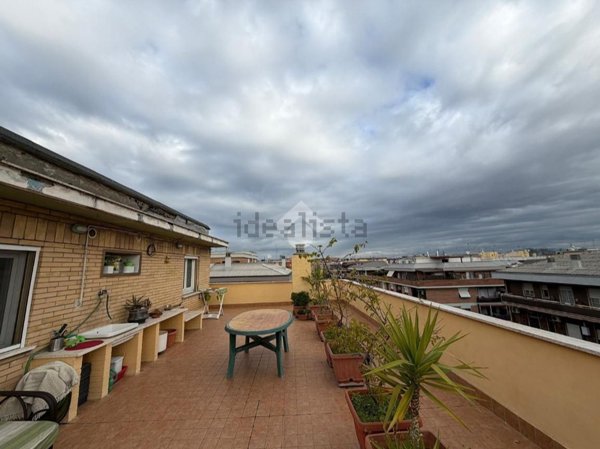 appartamento in vendita a Roma in zona Portuense