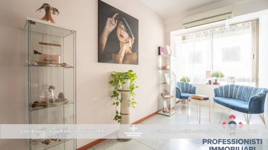 negozio in vendita a Roma in zona Collatino