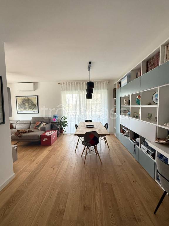 appartamento in vendita a Roma in zona Primavalle