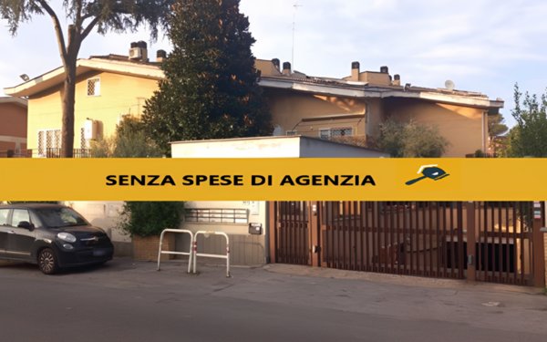 appartamento in vendita a Roma in zona Spinaceto