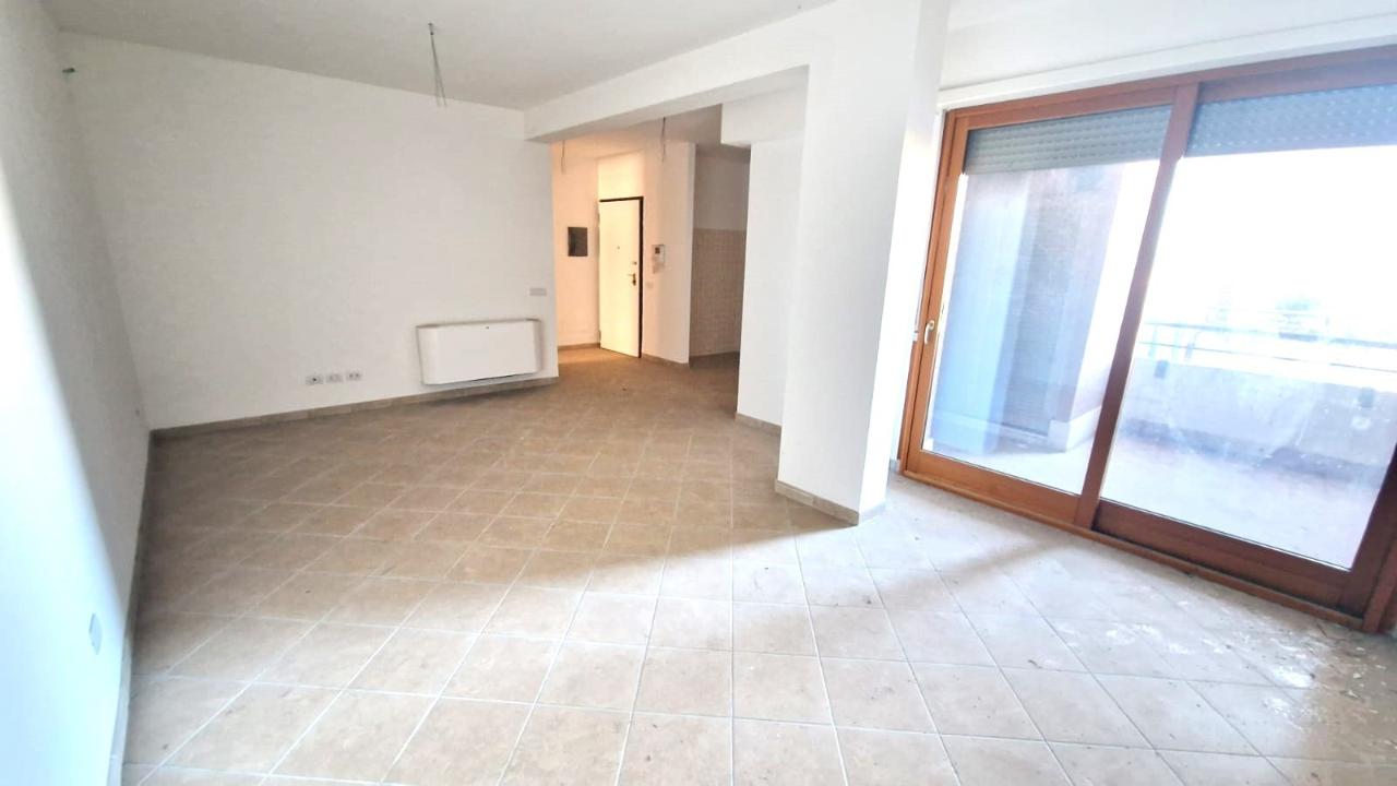 appartamento in vendita a Roma in zona Axa