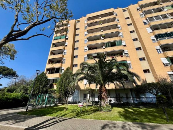 appartamento in vendita a Roma in zona Cinecittà