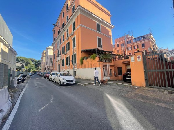 loft in vendita a Roma in zona Appio Latino