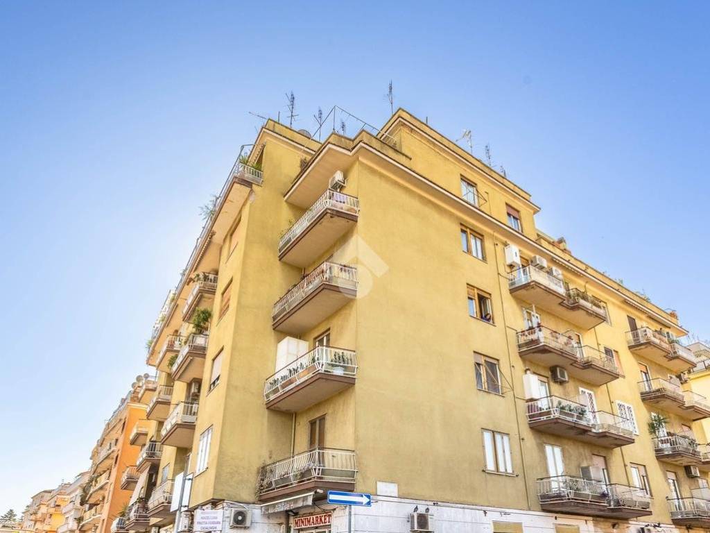 appartamento in vendita a Roma in zona Aurelio