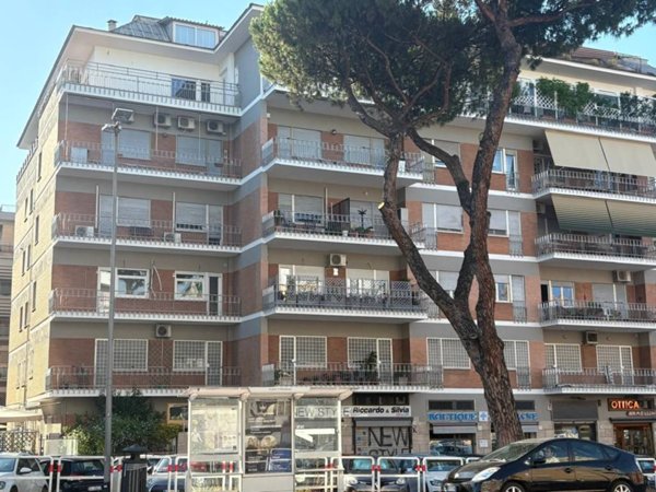 appartamento in vendita a Roma in zona Della Vittoria