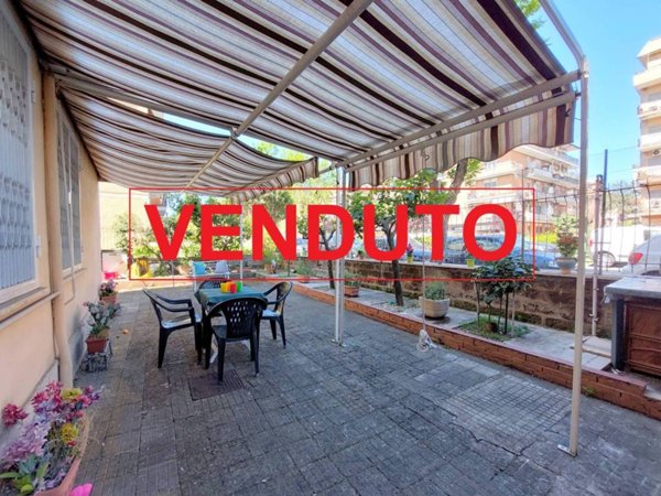 appartamento in vendita a Roma in zona Appio Claudio