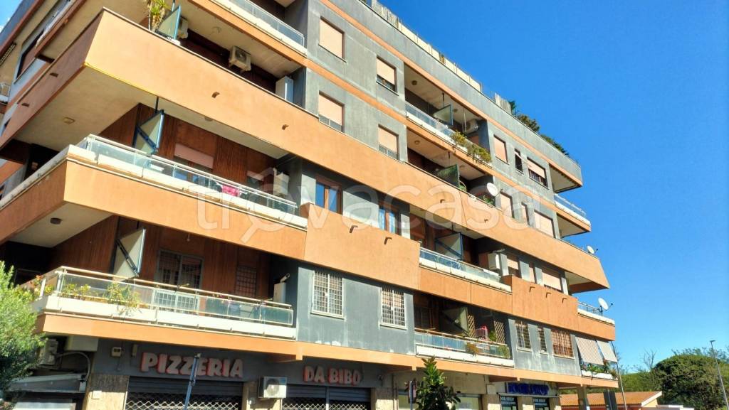 appartamento in vendita a Roma in zona Ostia