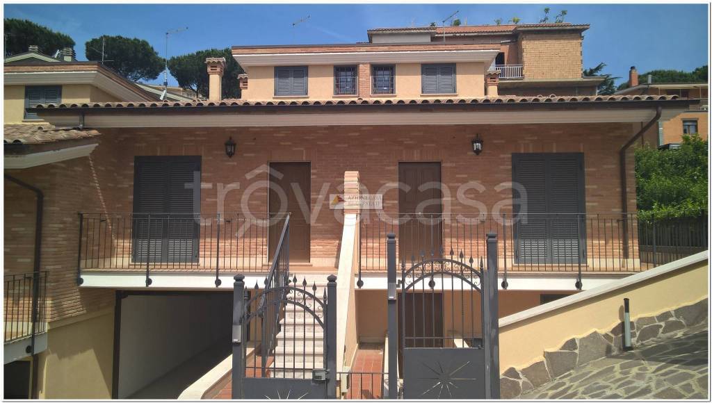 casa indipendente in vendita a Roma in zona Casalotti
