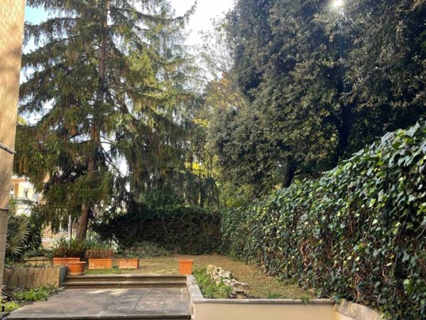 appartamento in vendita a Roma in zona Della Vittoria