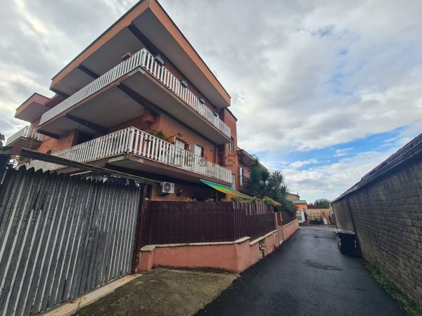 appartamento in vendita a Roma in zona Collatino