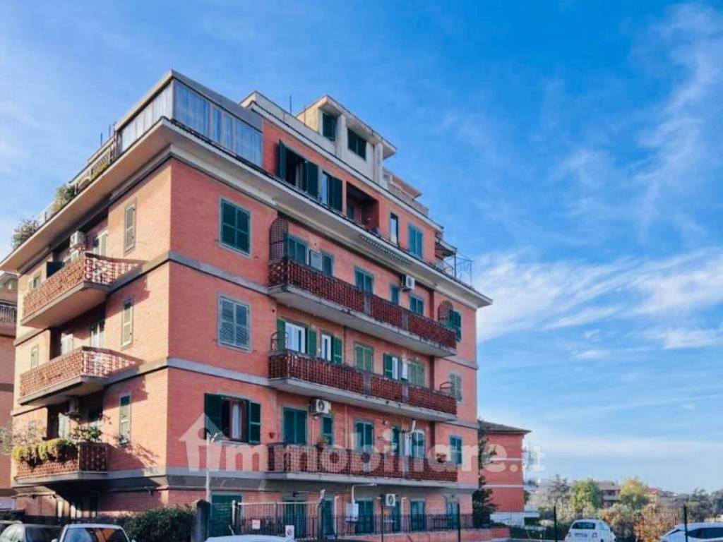 appartamento in vendita a Roma in zona Torrevecchia