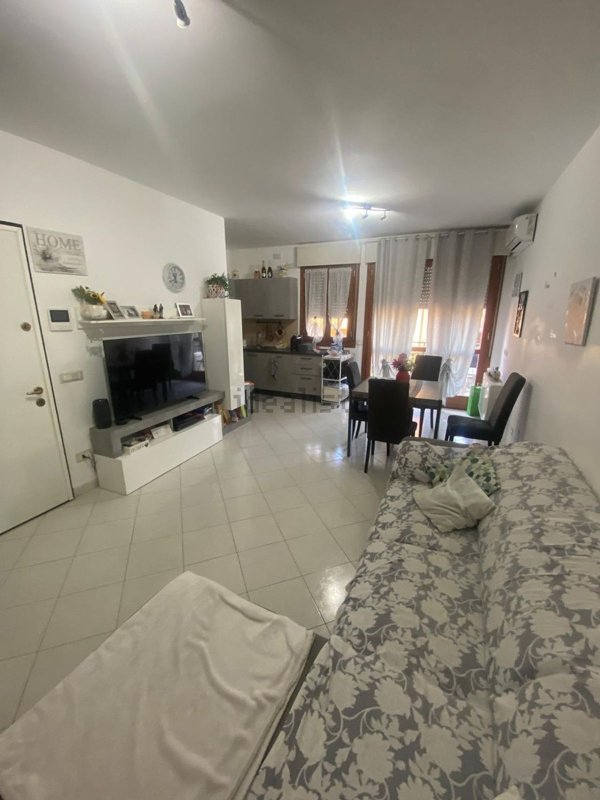 appartamento in vendita a Roma in zona Selva Candida