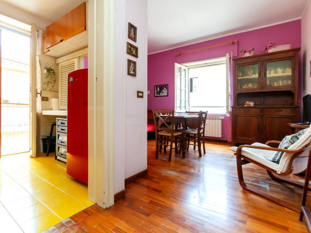 appartamento in vendita a Roma in zona Ardeatino