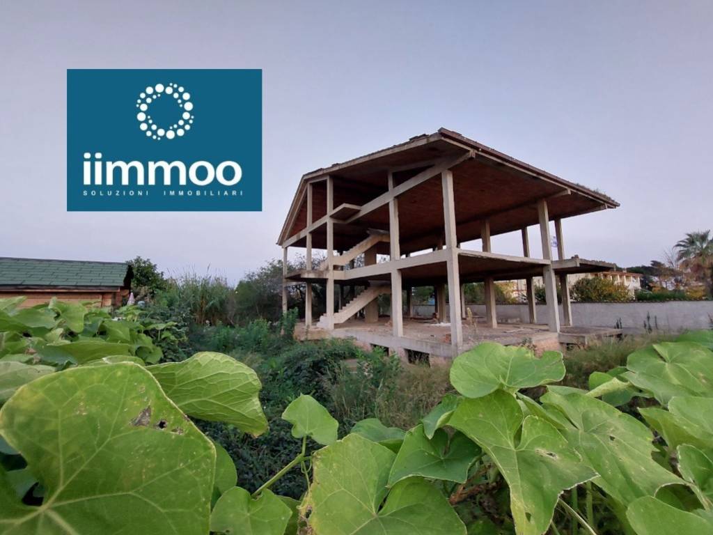 casa indipendente in vendita a Roma in zona Acilia