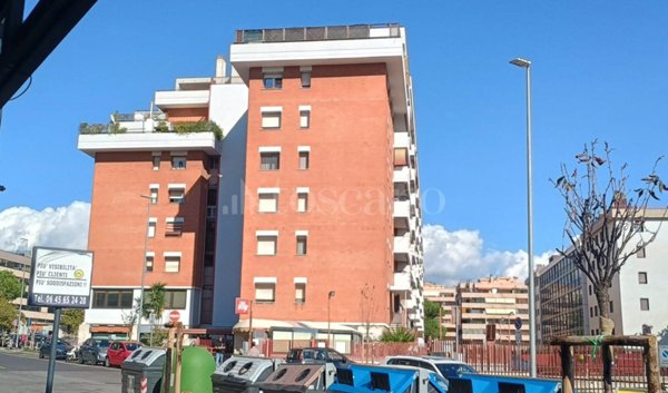 appartamento in vendita a Roma in zona Ardeatino