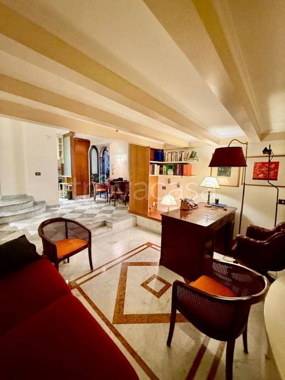 appartamento in vendita a Roma in zona Ludovisi/Sallustiano