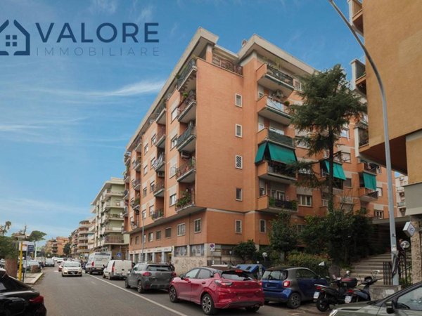 appartamento in vendita a Roma in zona Monte Sacro/Talenti