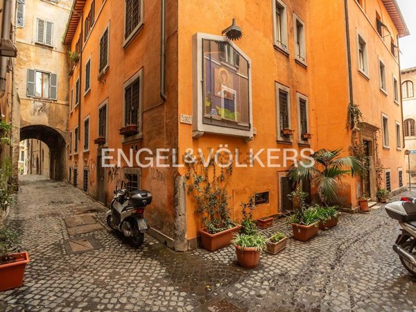 appartamento in vendita a Roma in zona Campo Marzio