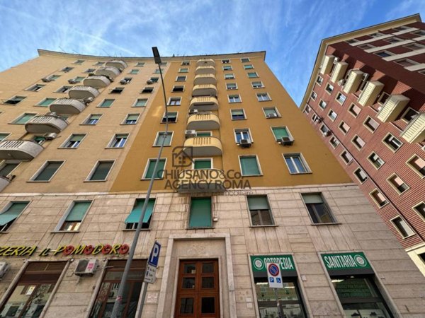 appartamento in vendita a Roma in zona Tuscolano