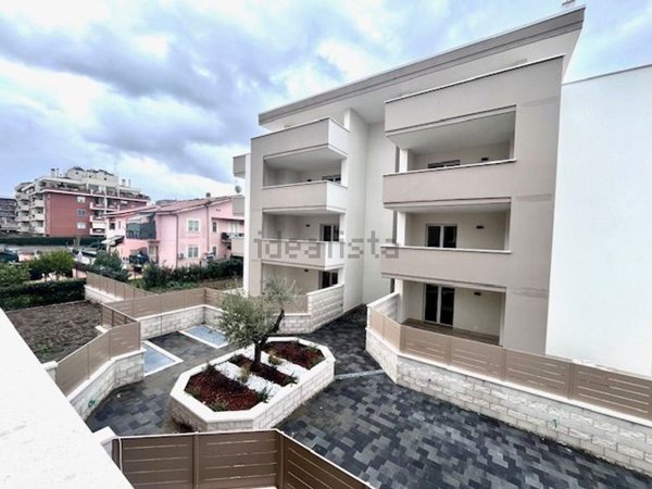 appartamento in vendita a Roma in zona Romanina
