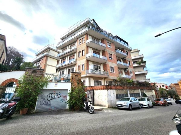 appartamento in vendita a Roma in zona Monte Sacro/Talenti