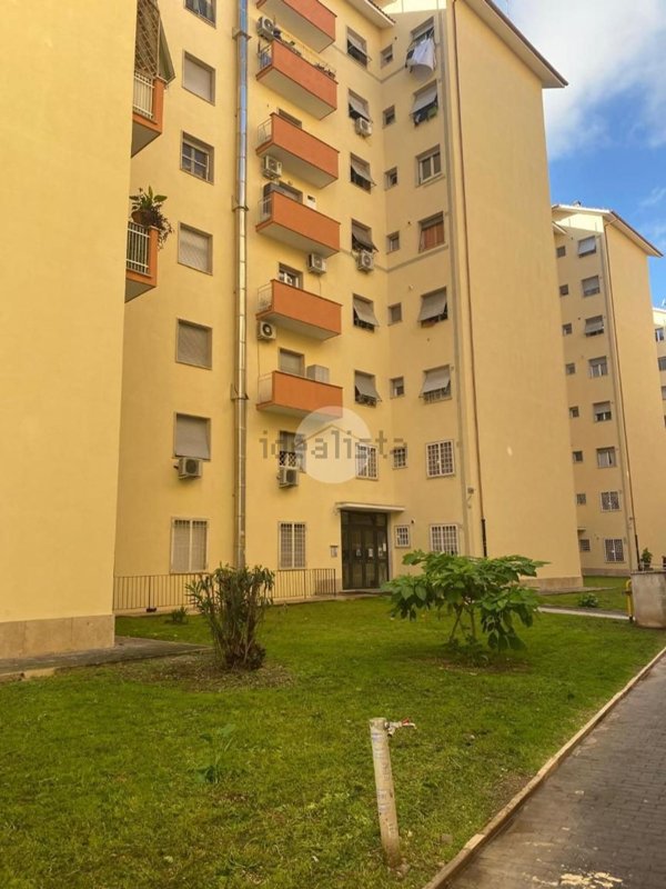 appartamento in vendita a Roma in zona Don Bosco