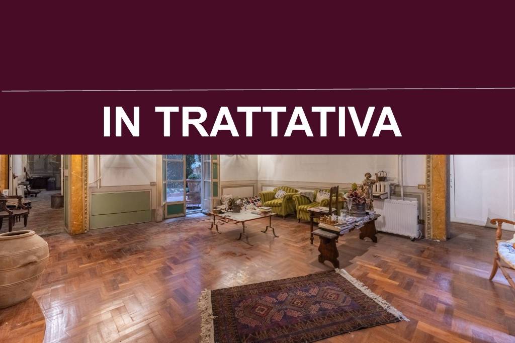 appartamento in vendita a Roma in zona Rione Regola