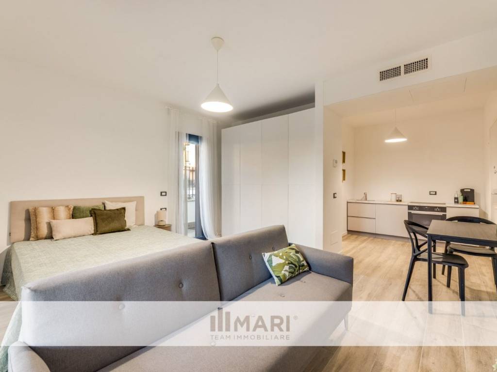 appartamento in vendita a Roma in zona Tor Bella Monaca