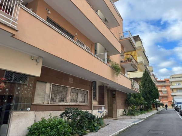 appartamento in vendita a Roma in zona Aurelio