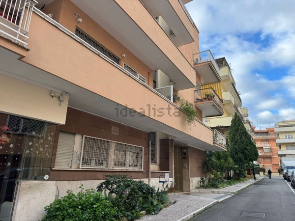 appartamento in vendita a Roma in zona Aurelio