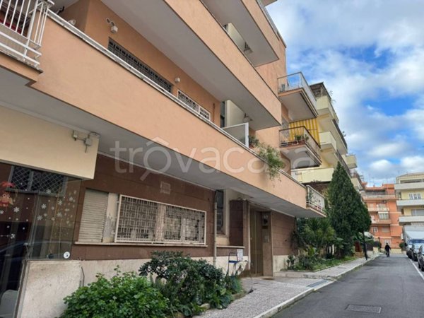 appartamento in vendita a Roma in zona Aurelio