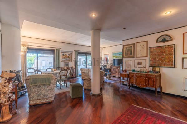 appartamento in vendita a Roma in zona EUR