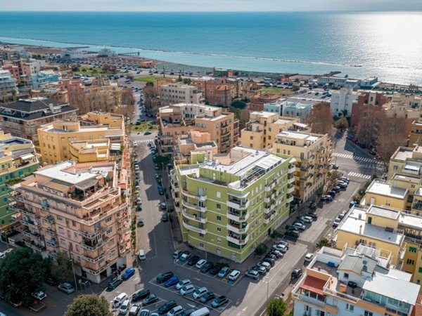 appartamento in vendita a Roma in zona Castel Fusano