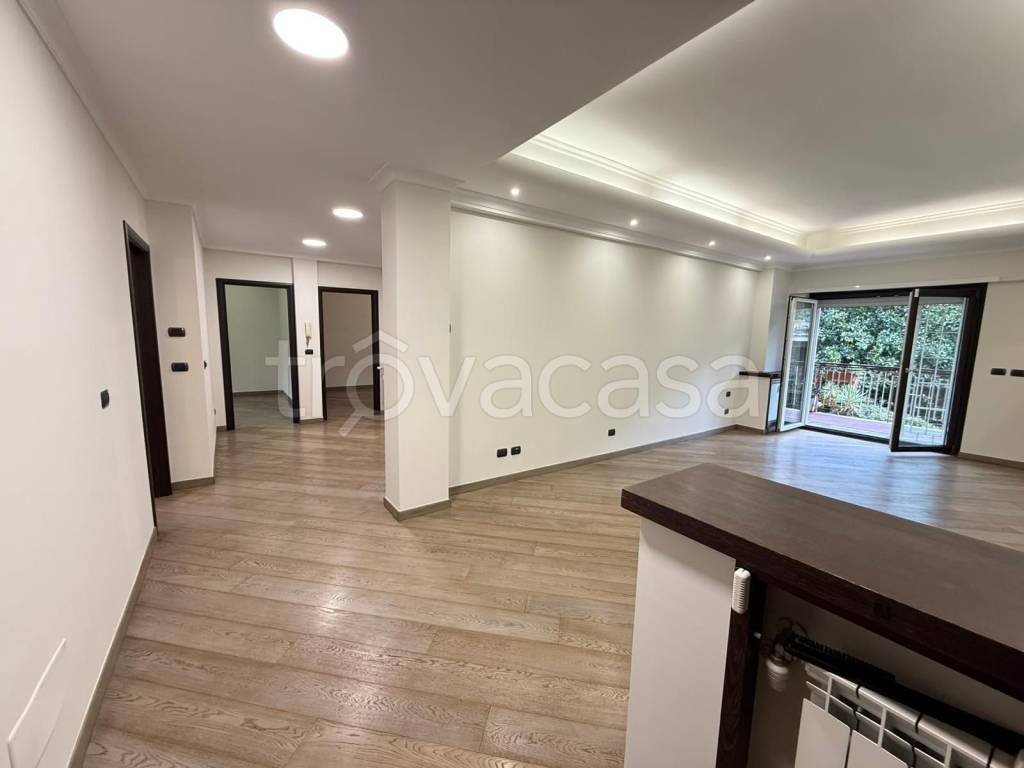 appartamento in vendita a Roma in zona Casal Morena