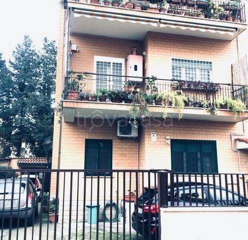 appartamento in vendita a Roma in zona Labaro