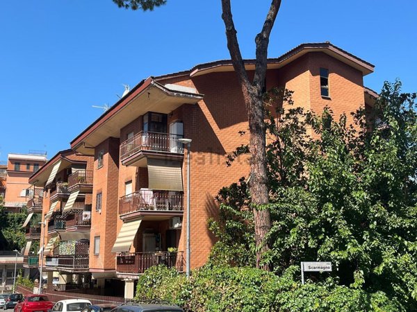 appartamento in vendita a Roma in zona Montespaccato