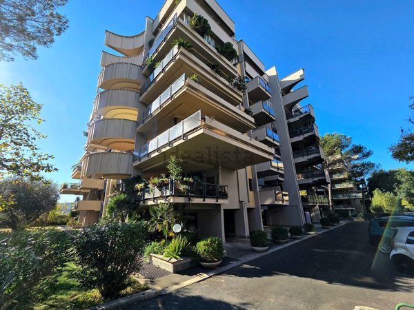 appartamento in vendita a Roma in zona Giuliano Dalmata