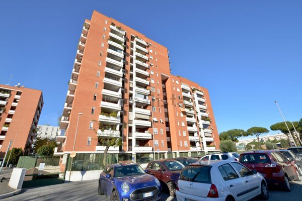 appartamento in vendita a Roma in zona Ponte Mammolo