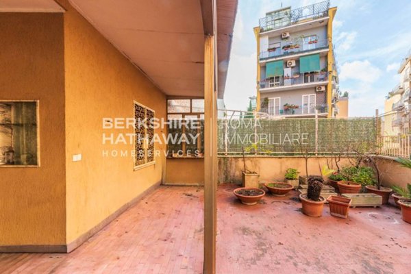 appartamento in vendita a Roma