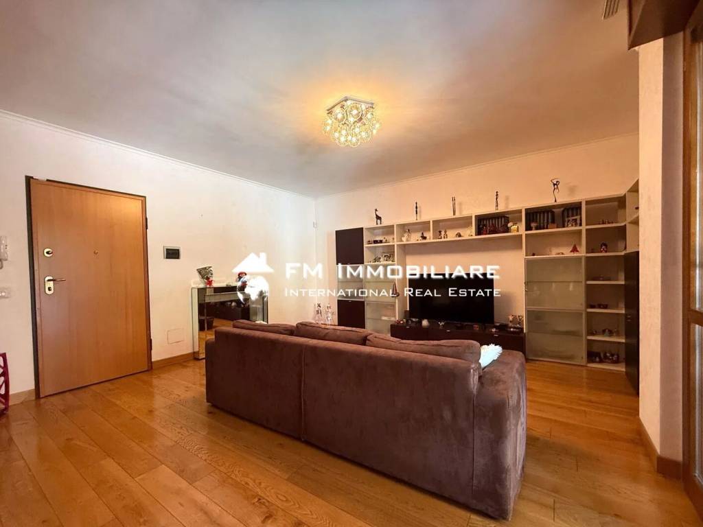 appartamento in vendita a Roma in zona Romanina