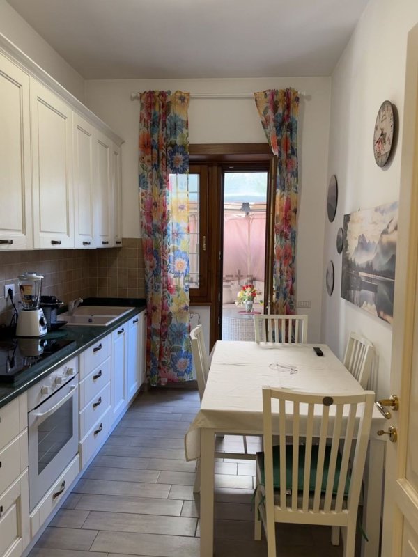 appartamento in vendita a Roma in zona Torre Maura