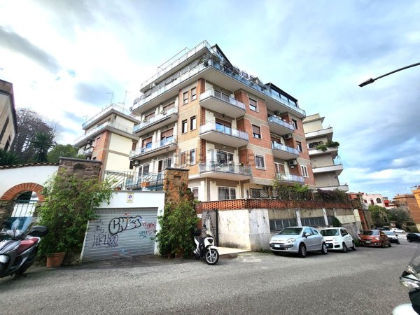 appartamento in vendita a Roma in zona Monte Sacro/Talenti