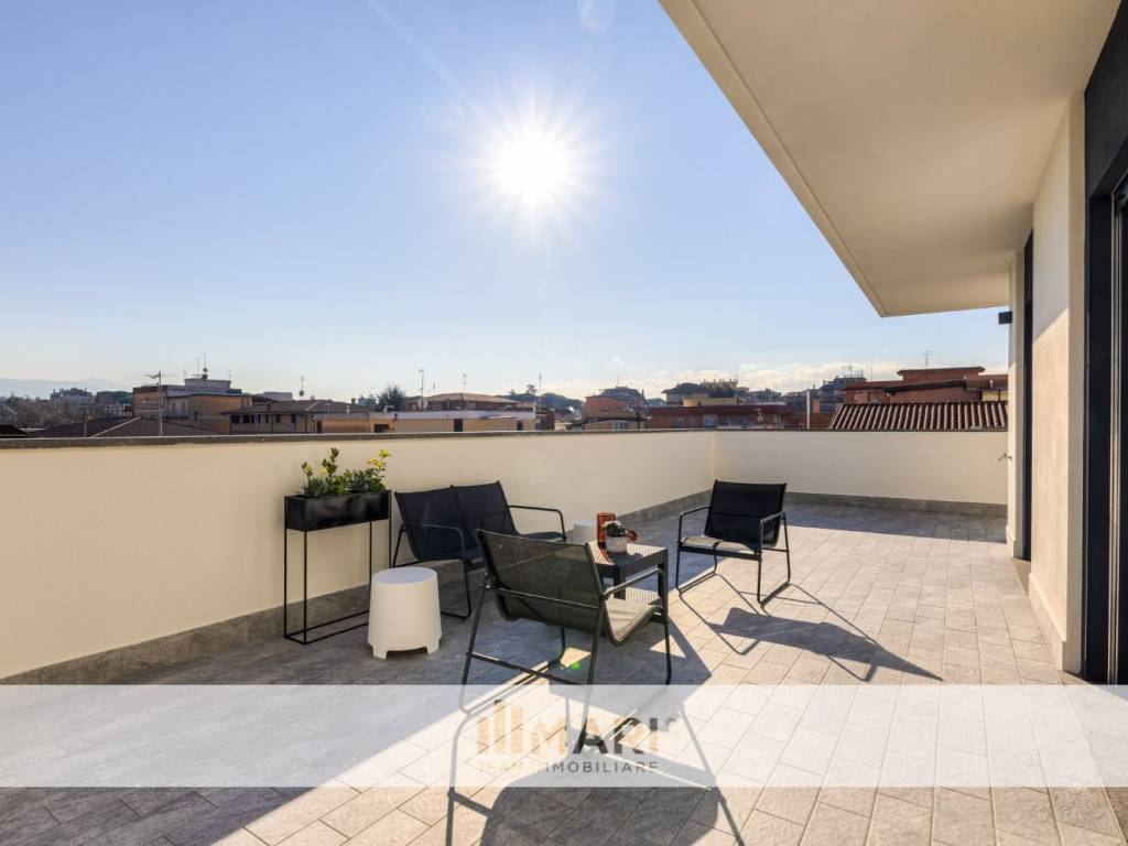 appartamento in vendita a Roma in zona Tor Bella Monaca