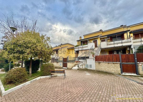appartamento in vendita a Roma in zona Tor Vergata/Torrenova