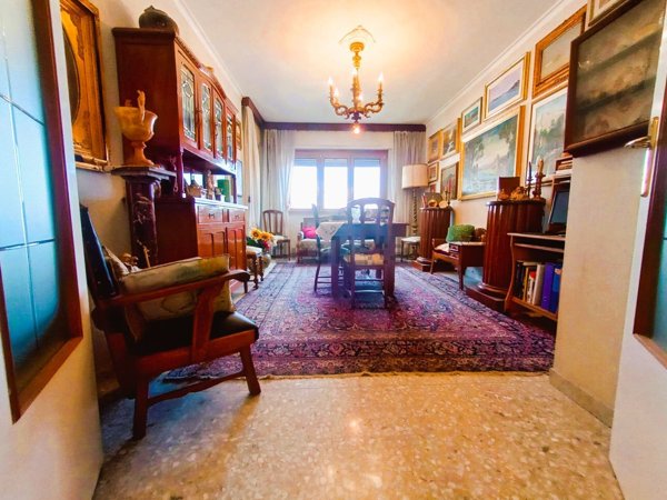 appartamento in vendita a Roma in zona Tor de' Cenci