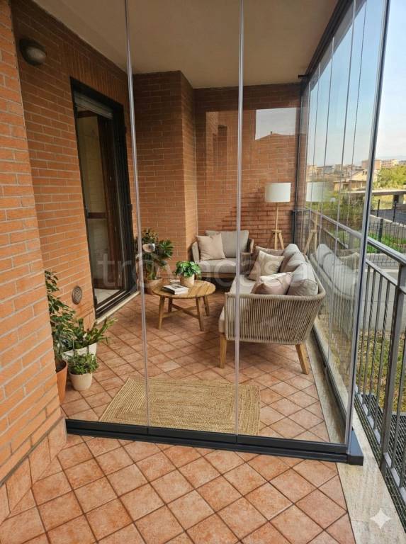 appartamento in vendita a Roma in zona Lunghezza