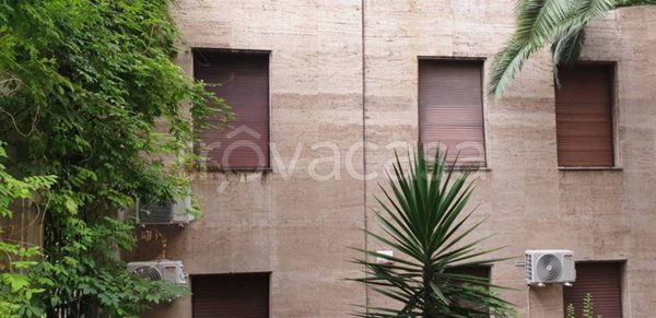 appartamento in vendita a Roma in zona Ostiense