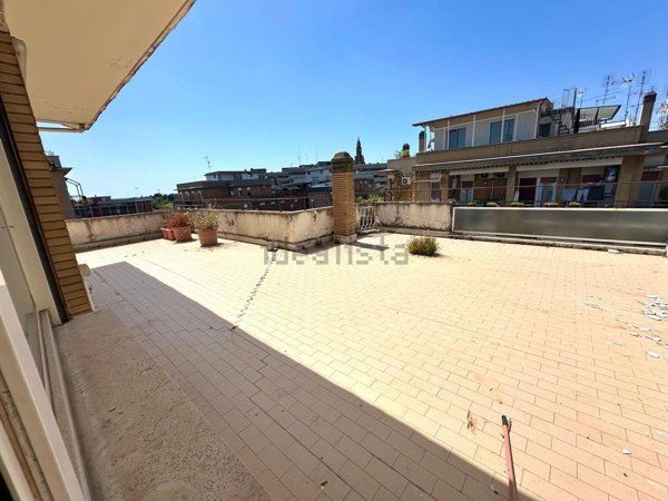 appartamento in vendita a Roma