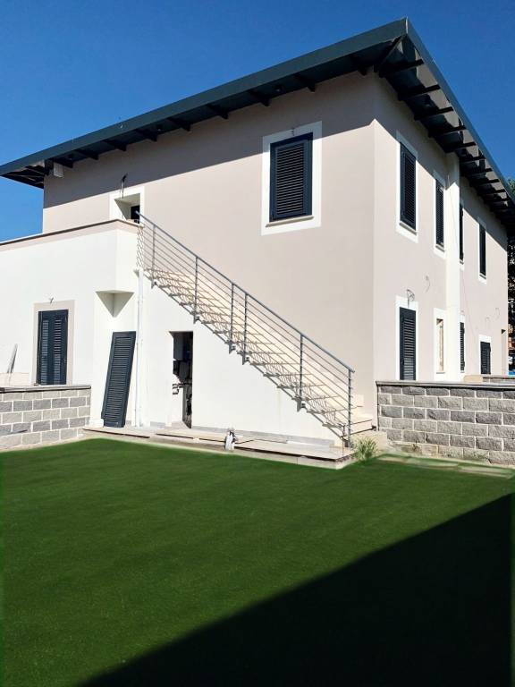 appartamento in vendita a Roma in zona Borghesiana